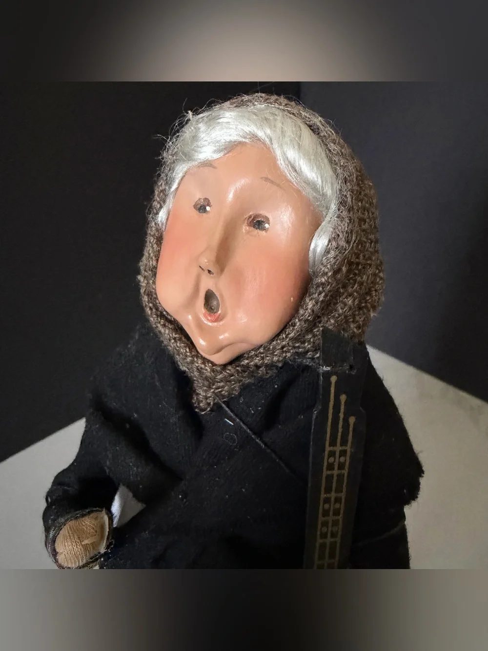 Baboushka Caroler by Byers' Choice